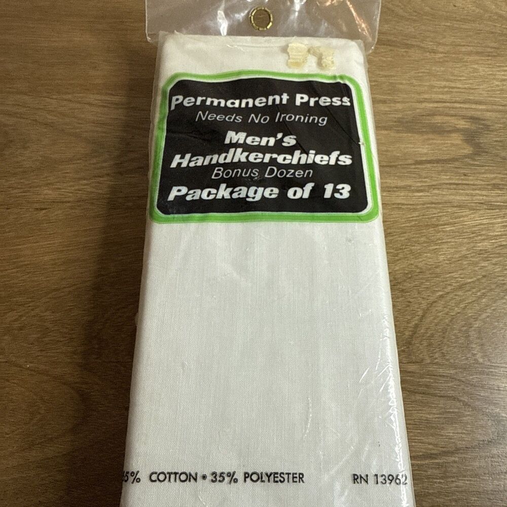 Vtg Lot Of 13 Mens Handkerchiefs Permanent Press White Cotton Poly No Iron NOS